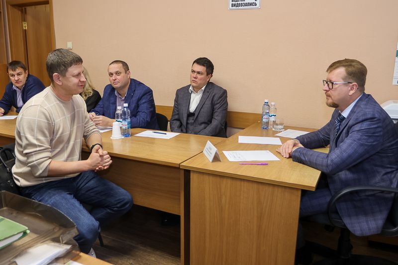 «Идёт речь о том, как развивать наш город, как сделать его лучше». Игорь Кабец провёл приём граждан